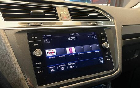 Volkswagen Tiguan II, 2019 год, 2 769 000 рублей, 28 фотография