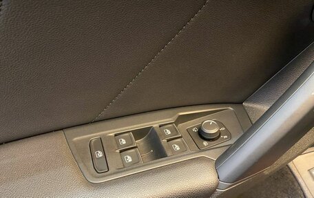 Volkswagen Tiguan II, 2019 год, 2 769 000 рублей, 35 фотография