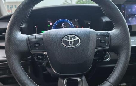 Toyota Camry, 2025 год, 3 610 000 рублей, 7 фотография