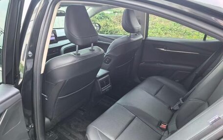 Toyota Camry, 2025 год, 3 610 000 рублей, 9 фотография