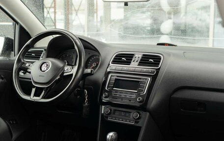 Volkswagen Polo VI (EU Market), 2017 год, 1 450 000 рублей, 10 фотография