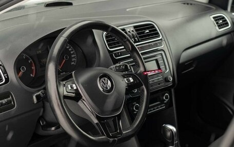 Volkswagen Polo VI (EU Market), 2017 год, 1 450 000 рублей, 11 фотография