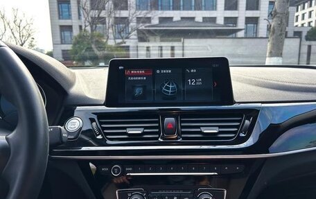 BMW 1 серия, 2022 год, 1 650 000 рублей, 11 фотография