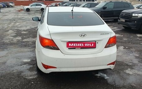 Hyundai Solaris II рестайлинг, 2014 год, 430 000 рублей, 4 фотография