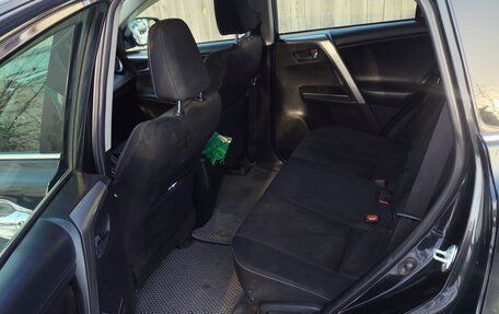 Toyota RAV4, 2015 год, 2 350 000 рублей, 8 фотография