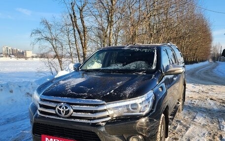 Toyota Hilux VIII, 2016 год, 3 500 000 рублей, 3 фотография