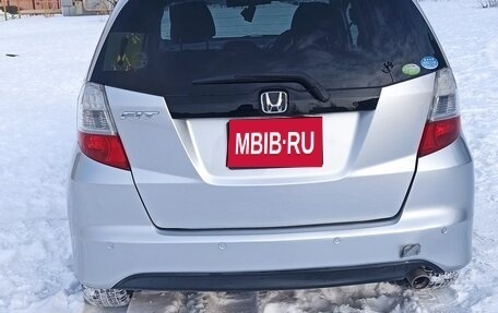 Honda Fit III, 2008 год, 750 000 рублей, 4 фотография
