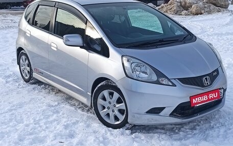 Honda Fit III, 2008 год, 750 000 рублей, 2 фотография