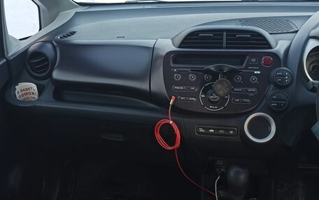 Honda Fit III, 2008 год, 750 000 рублей, 6 фотография