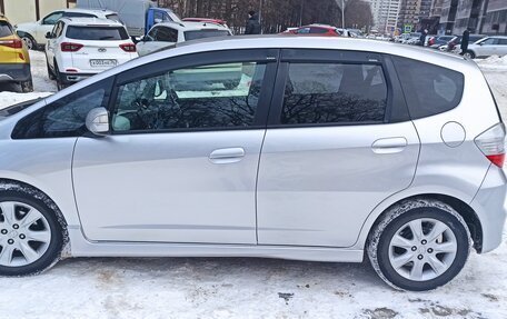 Honda Fit III, 2008 год, 750 000 рублей, 8 фотография