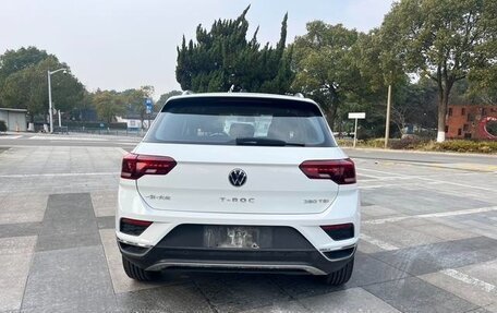 Volkswagen T-Roc I, 2022 год, 1 350 000 рублей, 5 фотография