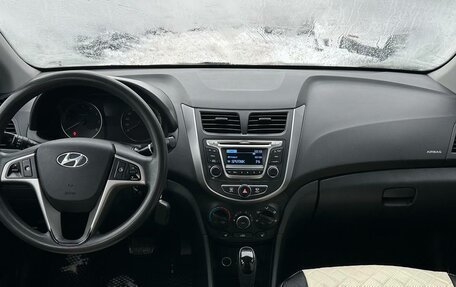 Hyundai Solaris II рестайлинг, 2015 год, 995 000 рублей, 7 фотография