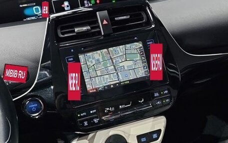 Toyota Prius IV XW50, 2016 год, 1 350 888 рублей, 5 фотография