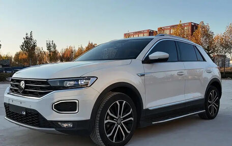 Volkswagen T-Roc I, 2022 год, 1 750 000 рублей, 1 фотография