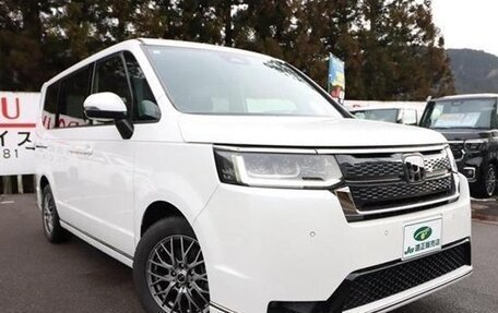 Honda Stepwgn, 2025 год, 2 690 000 рублей, 1 фотография