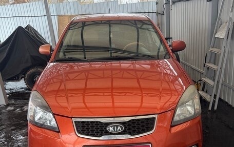 KIA Rio II, 2011 год, 650 000 рублей, 1 фотография