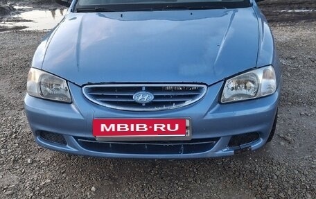 Hyundai Accent II, 2004 год, 210 000 рублей, 1 фотография