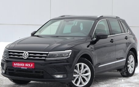 Volkswagen Tiguan II, 2018 год, 2 590 000 рублей, 1 фотография