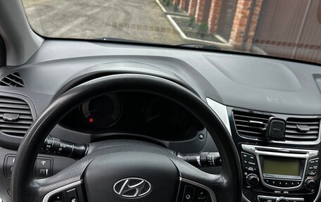 Hyundai Solaris II рестайлинг, 2011 год, 705 000 рублей, 6 фотография