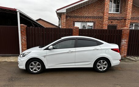 Hyundai Solaris II рестайлинг, 2011 год, 705 000 рублей, 2 фотография