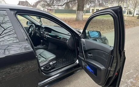 BMW 5 серия, 2004 год, 850 000 рублей, 14 фотография