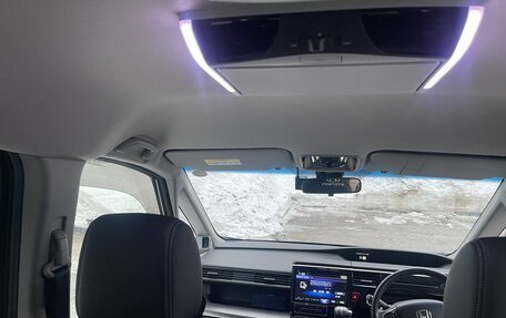 Honda Stepwgn IV, 2018 год, 2 400 000 рублей, 8 фотография