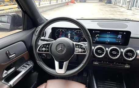 Mercedes-Benz GLB, 2022 год, 2 050 000 рублей, 6 фотография