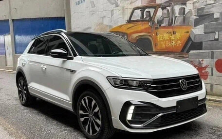 Volkswagen T-Roc I, 2021 год, 1 480 000 рублей, 3 фотография