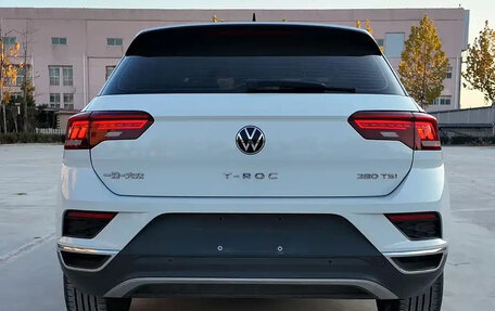 Volkswagen T-Roc I, 2022 год, 1 750 000 рублей, 5 фотография