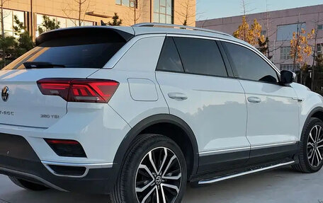 Volkswagen T-Roc I, 2022 год, 1 750 000 рублей, 4 фотография