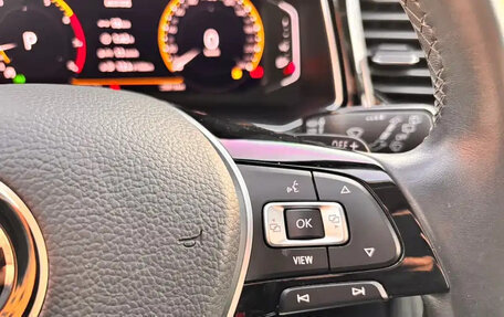 Volkswagen T-Roc I, 2022 год, 1 750 000 рублей, 10 фотография