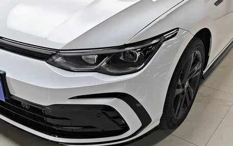 Volkswagen Golf VIII, 2023 год, 1 910 555 рублей, 3 фотография