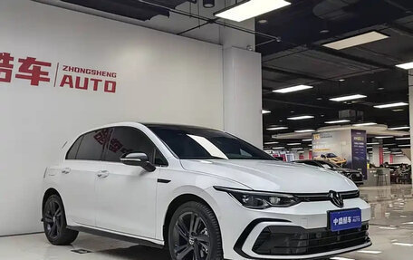 Volkswagen Golf VIII, 2023 год, 1 910 555 рублей, 4 фотография