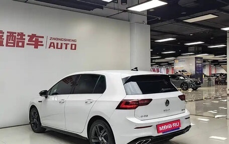 Volkswagen Golf VIII, 2023 год, 1 910 555 рублей, 8 фотография