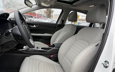 KIA K3, 2024 год, 1 410 000 рублей, 13 фотография