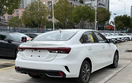KIA K3, 2024 год, 1 410 000 рублей, 6 фотография