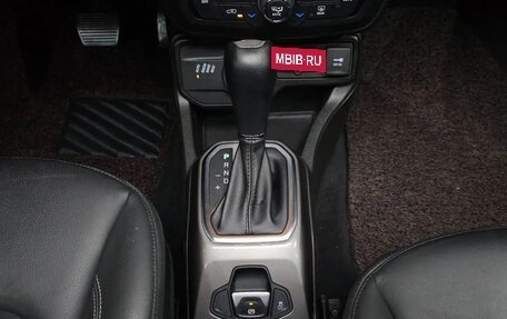 Jeep Renegade I рестайлинг, 2022 год, 1 330 000 рублей, 9 фотография