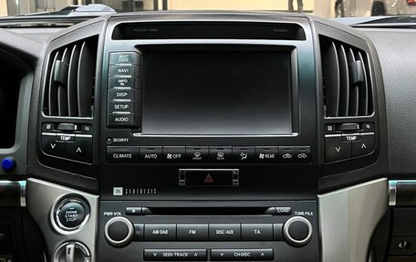 Toyota Land Cruiser 200, 2010 год, 2 690 000 рублей, 19 фотография