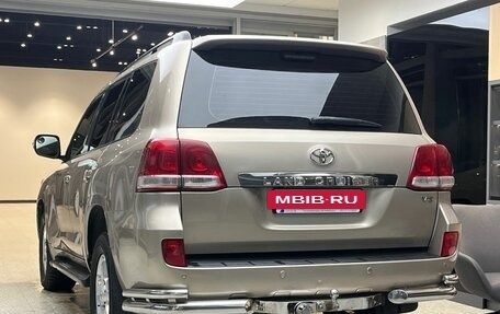 Toyota Land Cruiser 200, 2010 год, 2 690 000 рублей, 8 фотография