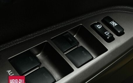 Toyota Land Cruiser 200, 2010 год, 2 690 000 рублей, 17 фотография