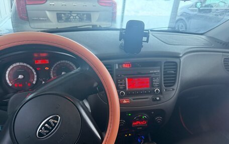 KIA Rio II, 2011 год, 650 000 рублей, 12 фотография