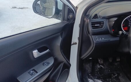 KIA Rio III рестайлинг, 2015 год, 750 000 рублей, 7 фотография