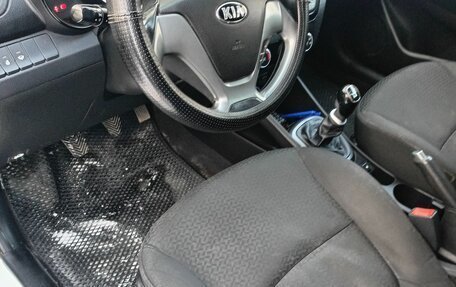 KIA Rio III рестайлинг, 2015 год, 750 000 рублей, 10 фотография