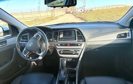 Hyundai Sonata VII, 2019 год, 1 850 000 рублей, 13 фотография