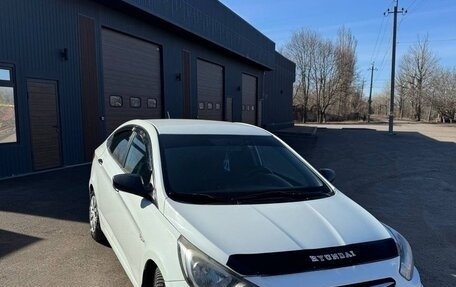 Hyundai Solaris II рестайлинг, 2011 год, 790 000 рублей, 2 фотография