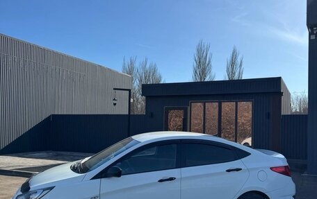 Hyundai Solaris II рестайлинг, 2011 год, 790 000 рублей, 3 фотография