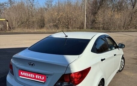 Hyundai Solaris II рестайлинг, 2011 год, 790 000 рублей, 4 фотография