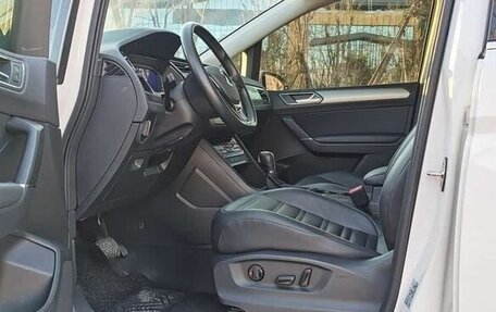 Volkswagen Touran III, 2022 год, 1 510 004 рублей, 10 фотография