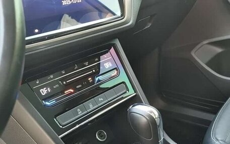 Volkswagen Touran III, 2022 год, 1 510 004 рублей, 14 фотография