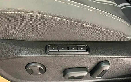 Volkswagen Golf VIII, 2023 год, 1 810 555 рублей, 12 фотография